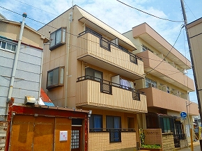 �n�C�c�O�����r�A�A���K�[�z�[��